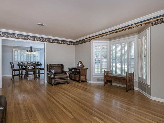 2nd image of 3007 Harmony St