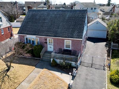 407 Saint Luke Place, Franklin Square, NY, 11010