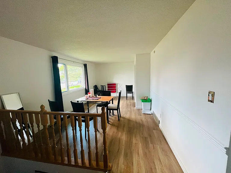 1334 35th St SE — Photo 3