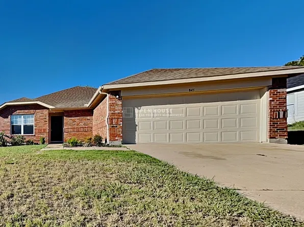 845 Beaver Creek Dr, Burleson, TX 76028