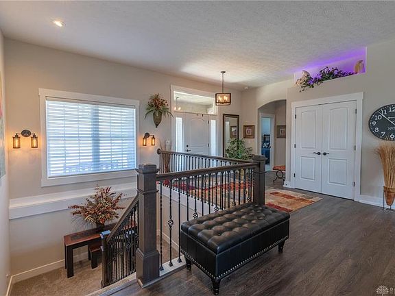 4th image of 842 Saint Simons Ln