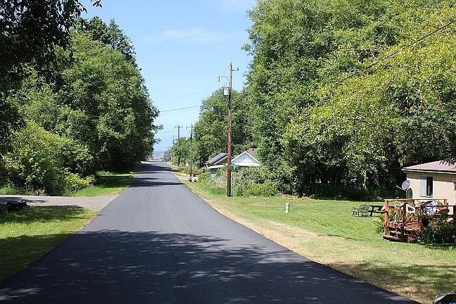 2nd image of S 2nd Ave