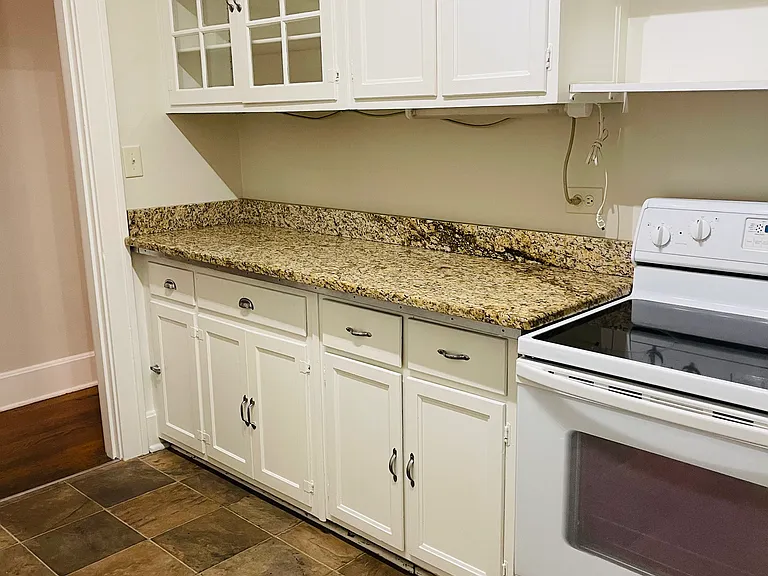 304 Ridgeway Rd #304 — Photo 7