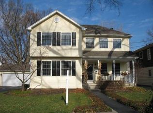 411 Church St, Batavia, IL 60510