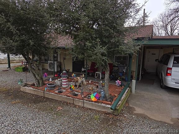 2nd image of 120290 S 4182nd Rd