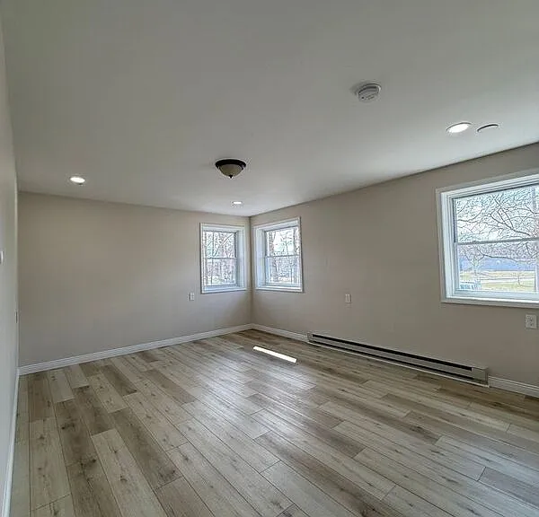172 Stonewood Ave #3 — Photo 3