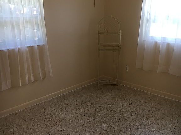 2nd image of 1425 Overlook Ter