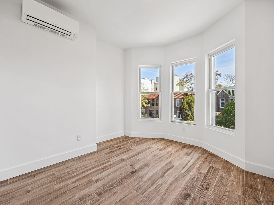 1st image of 377 Rutland Rd #1D