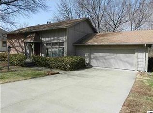 3425 SW Jardine Ter, Topeka, KS 66611