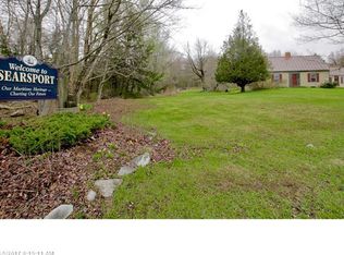 396 E Main St, Searsport, ME 04974