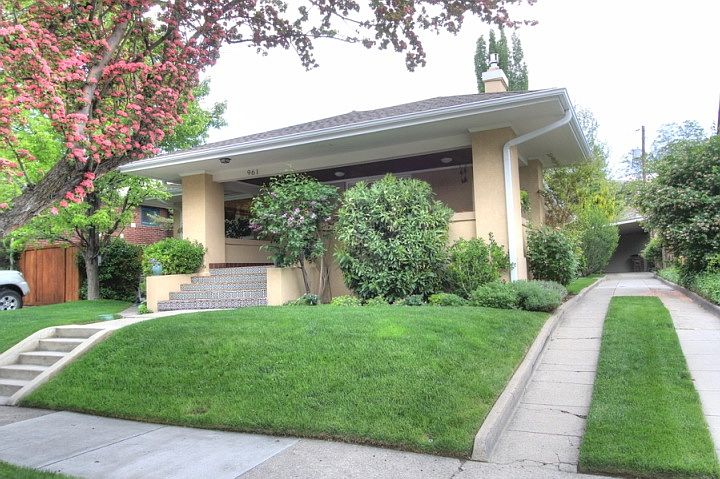 1st image of 961 S Fairview Ave