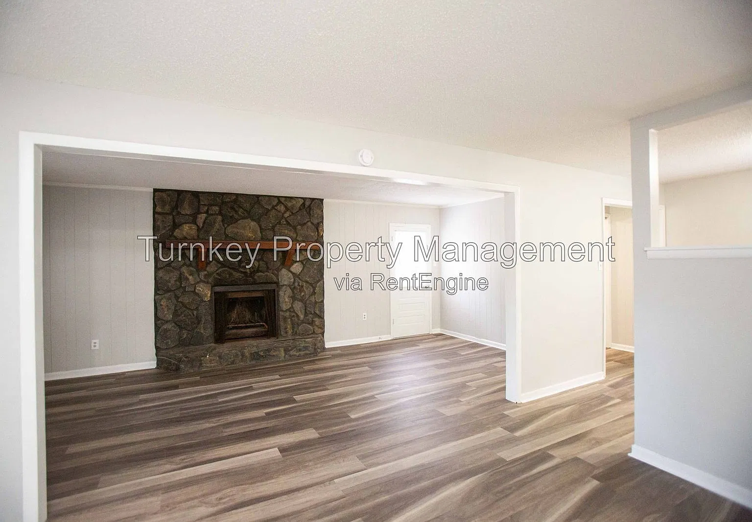 3 bed, 1.5 bath, 1272 sqft, $1,245 — Photo 4
