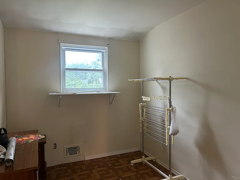 51 Babylon Ave — Photo 7