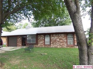 311 W Laura St, Sapulpa, OK 74066