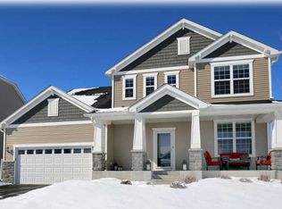 8293 Balsam Ln N, Maple Grove, MN 55369