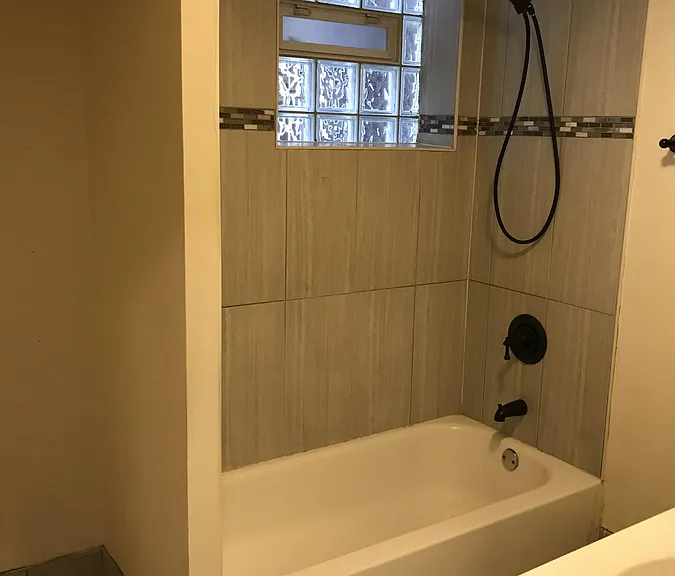 1322 W 18th Pl #1F — Photo 8
