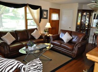 3 Meadowbrook Rd, Danbury, CT 06811