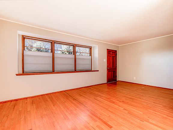 3rd image of 7032 Parkwood St