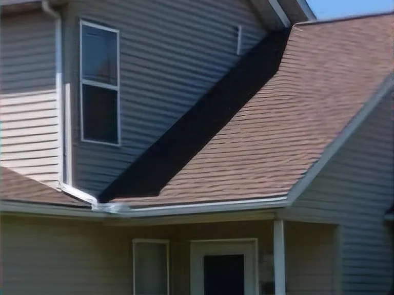2045 Rolling Meadows Ln — Photo 2