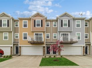 924 NE 49th Ln, Ankeny, IA 50021