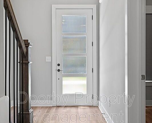 4th image of 769 Burnside Pl #24