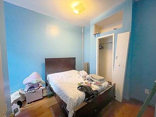 4th image of 767 Park Pl #4L