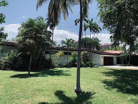 3rd image of 80 S Prospect Dr