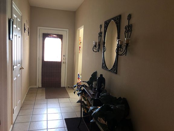 4th image of 6618 Oleander Ave