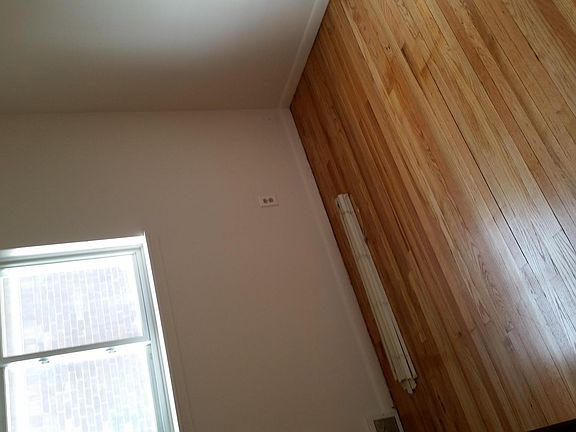 4th image of 1505 London Ave