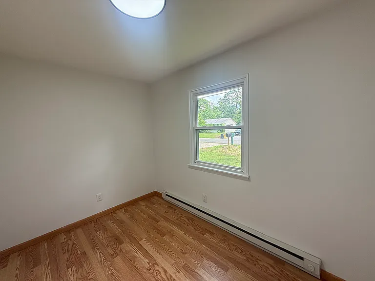 304 Iroquois Trl — Photo 11