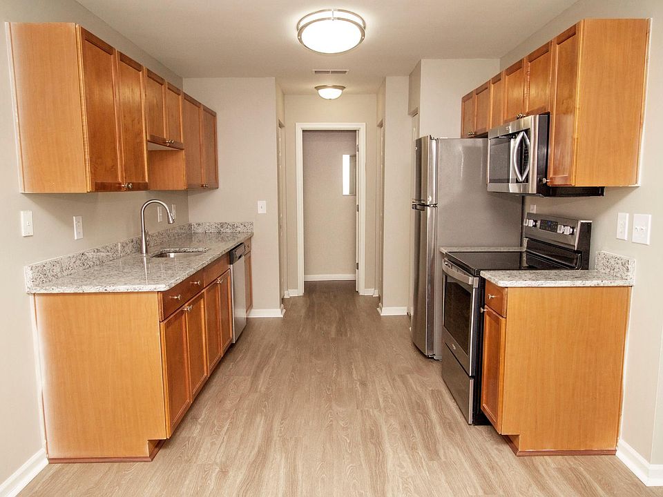 1st image of 40447 Cinnamon Cir #10
