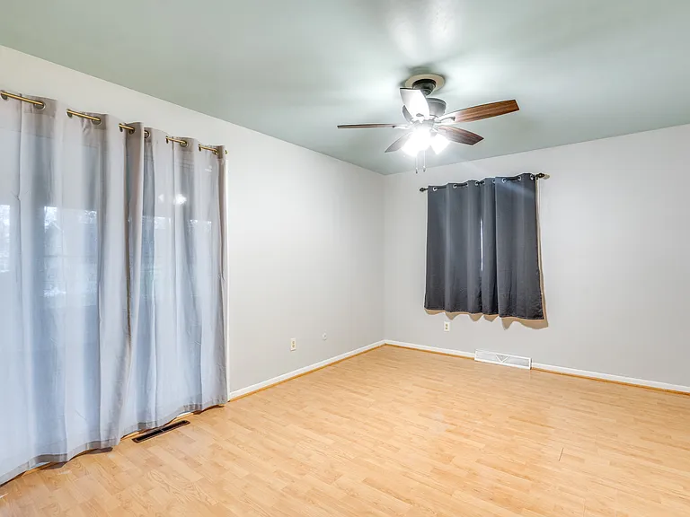 1524 Robin Ln — Photo 20
