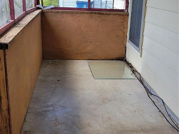 3rd image of 308 W Cleveland St