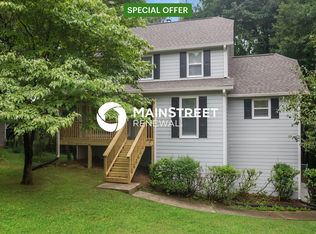 4825 W McEachern Woods Dr, Powder Springs, GA 30127
