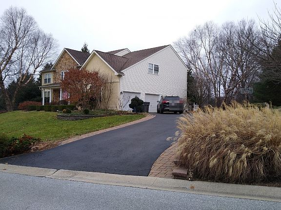 2nd image of 800 Sunrise Dr