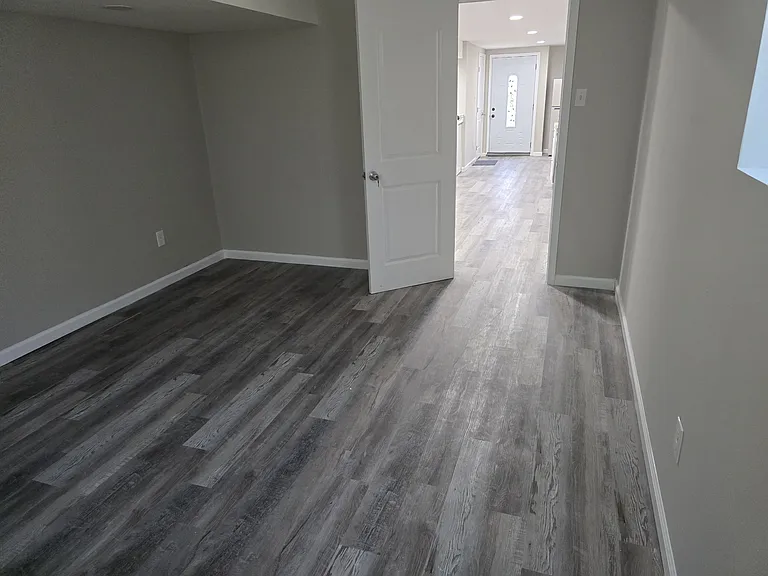 1914 Midland Rd #2 — Photo 5