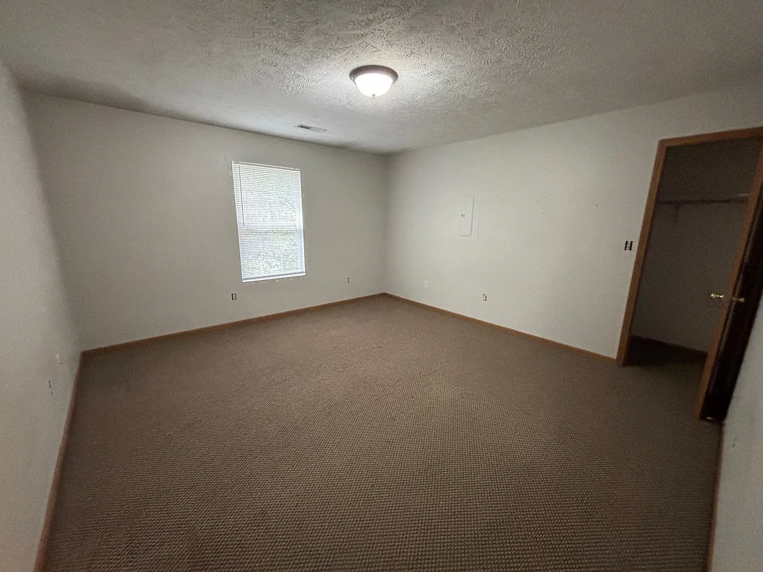 2 bed, 945 sqft, $850 — Photo 4