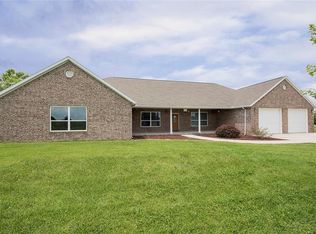 515 Meadowlark Dr, Lowell, AR 72745