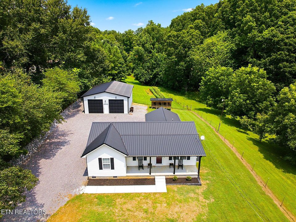 1st image of 271 Stoutown Rd