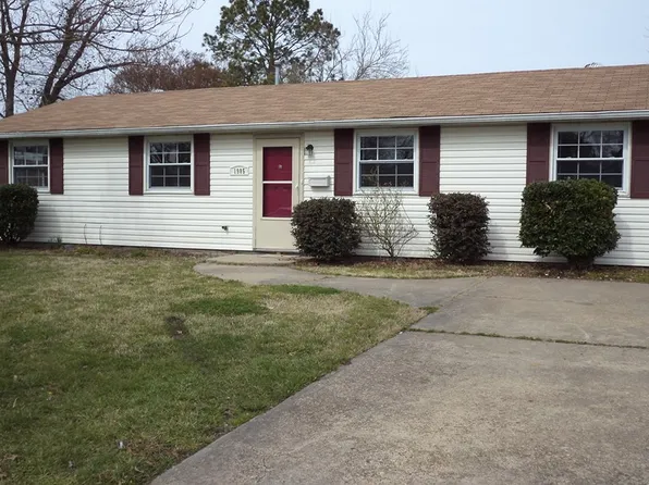 1905 Seward Dr, Hampton, VA 23663