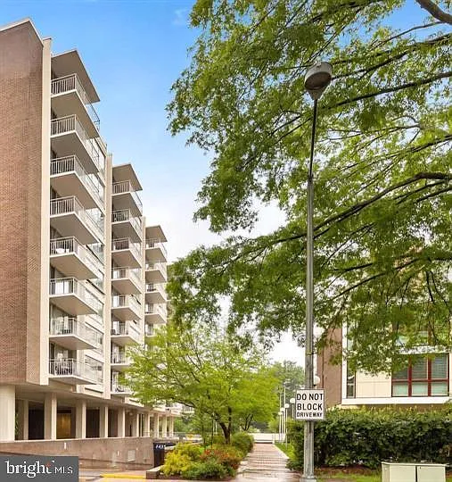 1 bed, 735 sqft, $2,250 — Photo 1