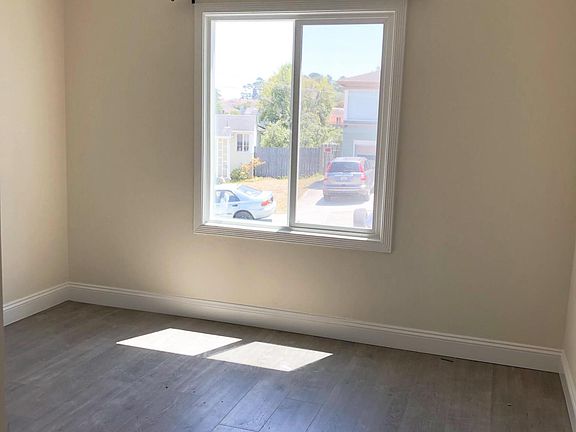 5th image of 1112 Nimitz Dr #1