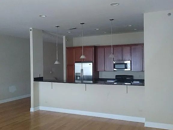 2nd image of 433 Talcott Ave
