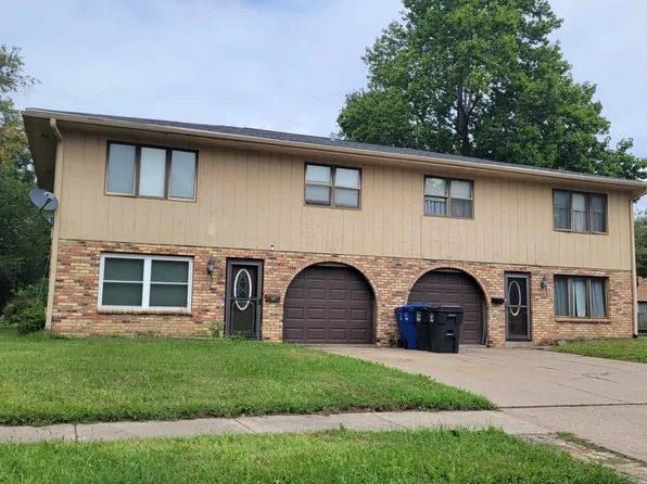 315-317 30th Avenue Ct, Moline, IL 61265