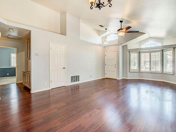 5th image of 4924 Fawnridge Ct