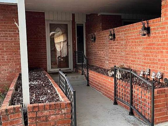 3rd image of 1200 N 6th St
