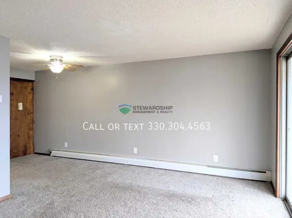 1197 Waterloo Rd #4, Mogadore, OH 44260