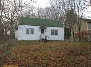 38 Chapel St, Ellsworth, ME 04605
