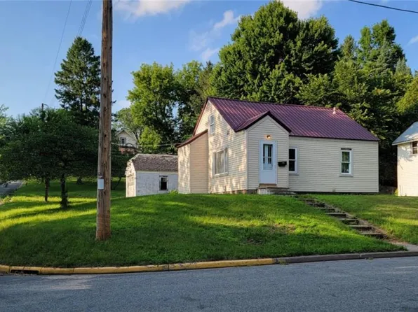 1203 13th Avenue, Menomonie, WI 54751