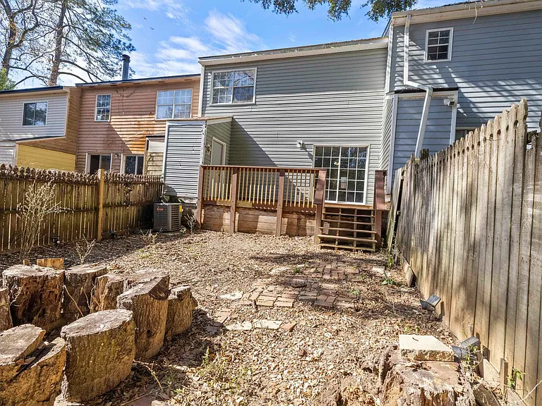 2387 Gregory Dr #-- — Photo 28